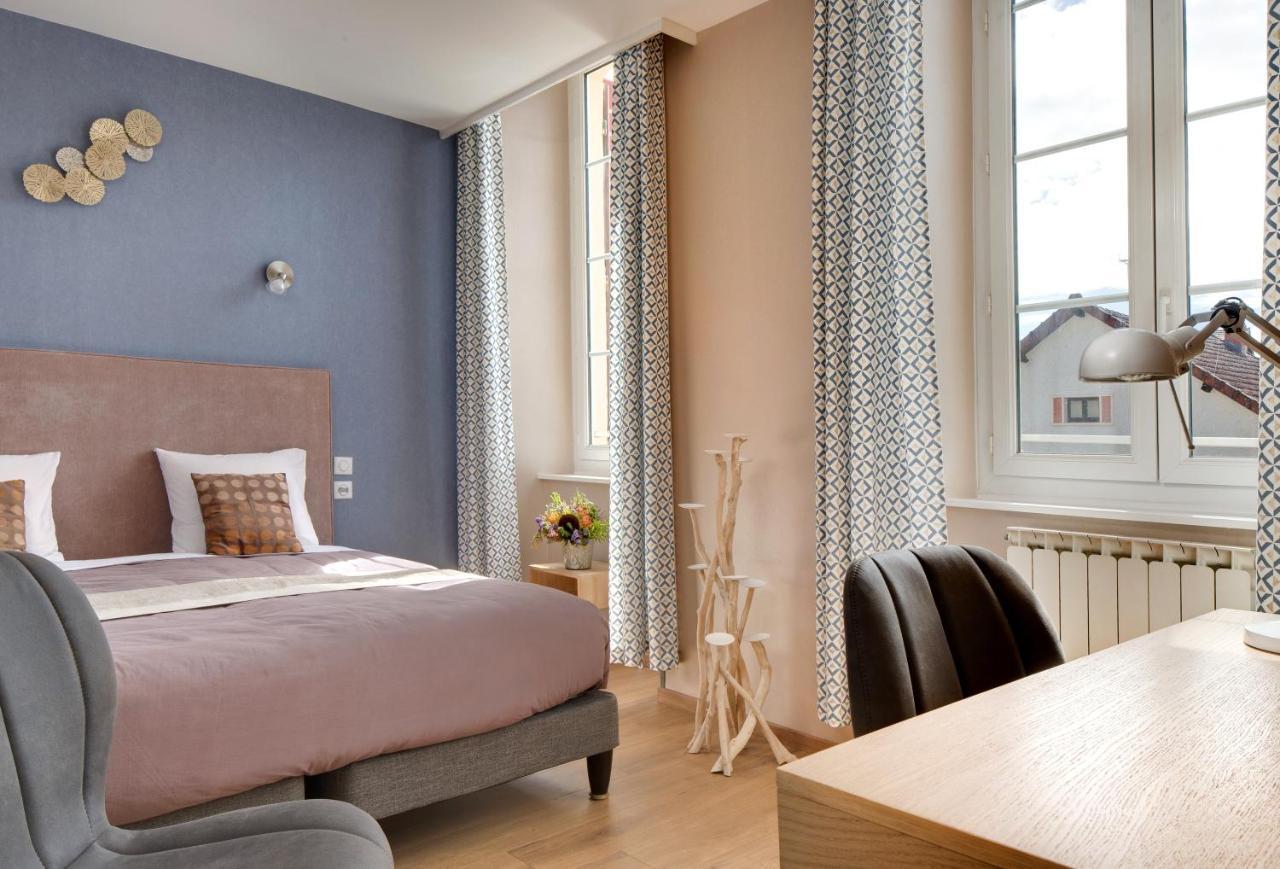 Hotel De France Montmarault Εξωτερικό φωτογραφία