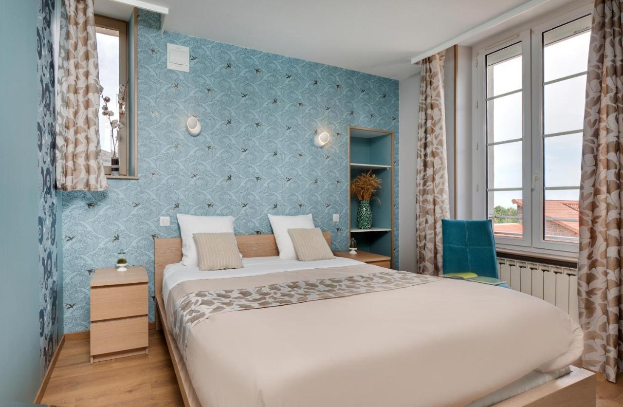Hotel De France Montmarault Εξωτερικό φωτογραφία