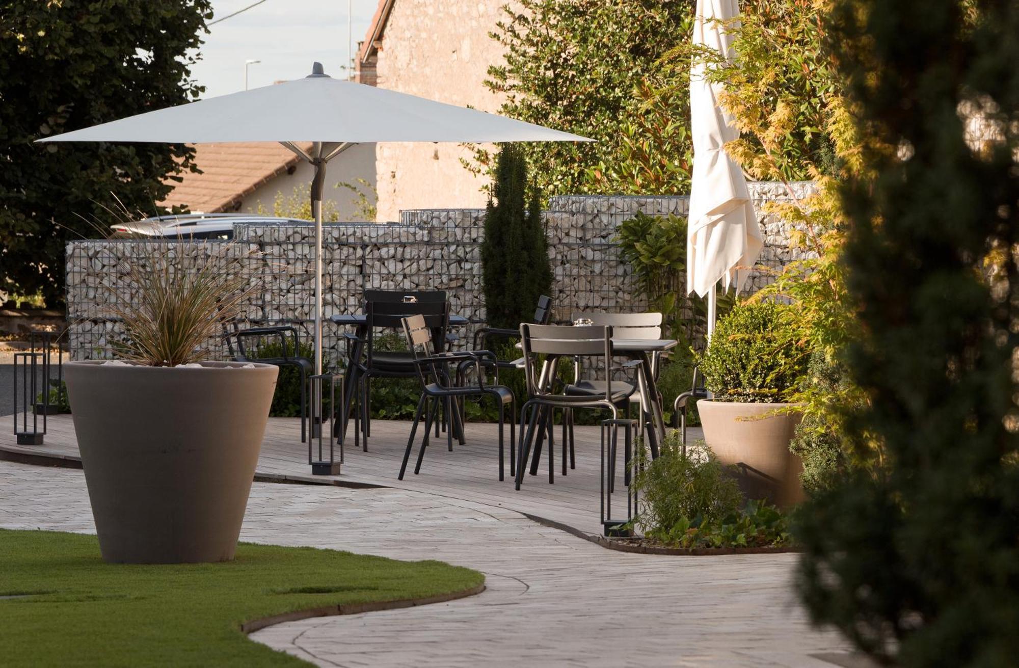 Hotel De France Montmarault Εξωτερικό φωτογραφία